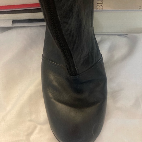 Vintage Navy Boots With Front Zipper - Picture 5 of 8